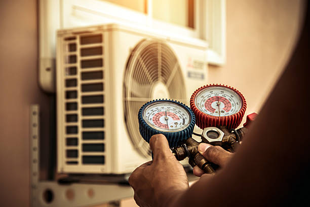 Professional Hvac technician working in Pacoima, CA